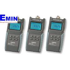 Optical test and calibration equipment used for fiber measurement verification