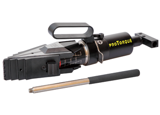 Industrial flange spreading and alignment tool for bolted joint maintenance