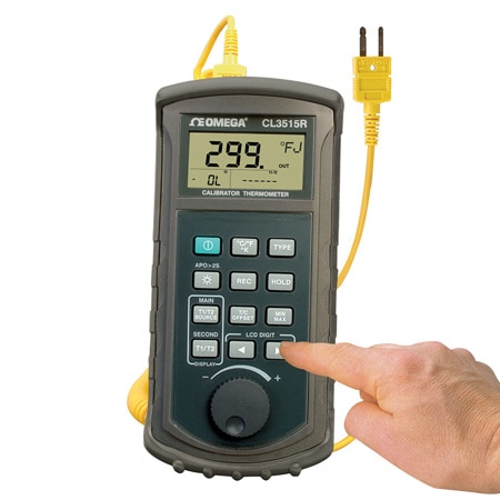Portable multifunction calibrator used for field signal verification