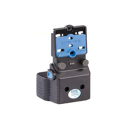 Technician performing calibration and verification for a gas sampling pump