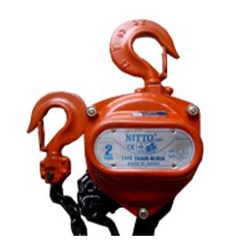 Industrial hoisting and lifting equipment used in workshop applications